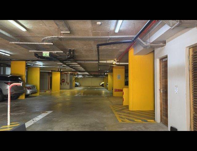 2 BEDROOM APARTMENT FOR SALE IN UMHLANGA RIDGE